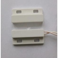 Извещатель охранный ARTOL-4 014 датчик + магнит М-020 АТФЕ.425119.072 ТУ белый Извещатель охранный ARTOL-4 014 датчик + магнит М-020 АТФЕ.425119.072 ТУ белый