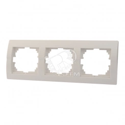 DERIY Рамка 3 поста горизонтальная белый DERIY Рамка 3 поста горизонтальная белый