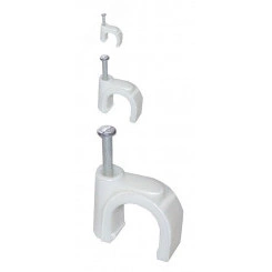 Скоба 9мм плоская пластиковая (20шт)