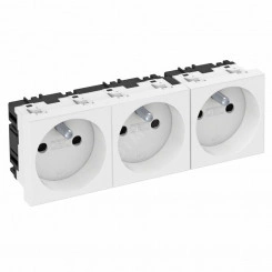 Розетка тройная 0° франц. стандарт, 250 В, 16A (зеленый)