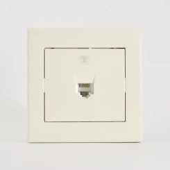 Розетка RAIN телефонная евро крем
