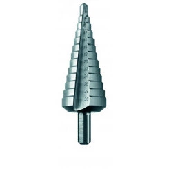 Сверло ступенчатое, HSS, d 12-20 мм, прямая канавка, трехплоскостной хвостовик, CBN шлифовка Сверло ступенчатое, HSS, d 12-20 мм, прямая канавка, трехплоскостной хвостовик, CBN шлифовка