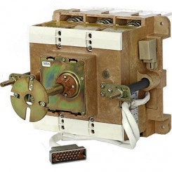 Выключатель автоматический ВА51-39-330015-20УХЛ3 630А, 660В уст.1600А Выключатель автоматический ВА51-39-330015-20УХЛ3 630А, 660В уст.1600А