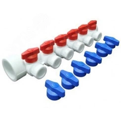 Коллектор PPR с отсечными кранами 40х20, 5 выходов универсальный, белый Коллектор PPR с отсечными кранами 40х20, 5 выходов универсальный, белый