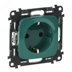 Valena ALLURE Розетка силовая 2К+З 16А 250В со шторками безвинтовые зажимы с лицевой панелью Зеленая Valena ALLURE Розетка силовая 2К+З 16А 250В со шторками безвинтовые зажимы с лицевой панелью Зеленая
