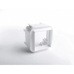 Quteo Адаптер для механизмов Mosaic 45х45 наружный белый Quteo Адаптер для механизмов Mosaic 45х45 наружный белый