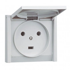 Plexo Розетка IP44 2К+З с заземлением 20А