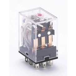 Реле промежуточное 12В AC 3 переключающих контакта 5А ПР-102 с индикацией