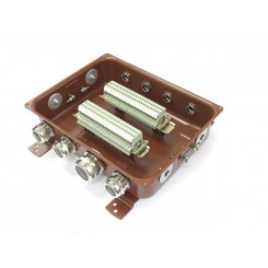 Коробка монтажная КМ 65-40 УХЛ1,5 латунный ввод IP65 Коробка монтажная КМ 65-40 УХЛ1,5 латунный ввод IP65