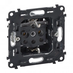 Valena IN MATIC Розетка силовая 2К+З 16А 250В винтовые зажимы