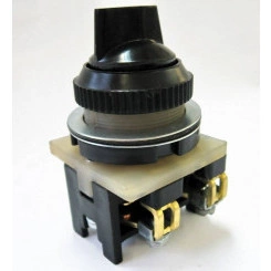 КУ220121 У3 2з2р, с ручкой на два полож., исх. полож. под углом 45, IР40 ВЫКЛЮЧАТЕЛЬ .01