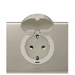 Celiane Розетка 2К+З немецкий стандарт винтовые зажимы