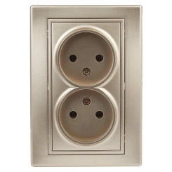 Розетка Intro Plano 1-204-04 без заземления двойная 2х2P, 16А-250В, IP20, СУ, Plano, шампань