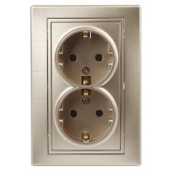Розетка Intro Plano 1-205-04 с заземлением двойная 2X2P+E Schuko, 16А-250В, IP20, СУ, шампань