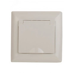 Розетка Intro Solo 4-207-02 с заземлением 2P+E Schuko с крышкой штор., 16А-250В, IP20, СУ, слоновая кость Розетка Intro Solo 4-207-02 с заземлением 2P+E Schuko с крышкой штор., 16А-250В, IP20, СУ, слоновая кость