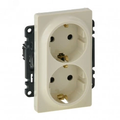 Valena LIFE Розетка силовая двойная 2х2К+З 16А 250В с лицевой панелью со шторками безвинтовые зажимы слоновая кость