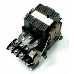 Пускатель электромагнитный ПМА-4200 УХЛ4 В, 220В/50Гц, 2з+2р, 63А, с реле РТТ-221 (ЭТК) Пускатель электромагнитный ПМА-4200 УХЛ4 В, 220В/50Гц, 2з+2р, 63А, с реле РТТ-221 (ЭТК)