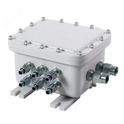 Коробка коммутационная взрывозащищенная КВМК 1.0 Exd-А-281812 (А(1 КВМ20Б -Л)-С(1 КВ М25Б-Л)-D(1 КВМ25Б-Л)-(28х2,5мм+3х2,5мм PE) 1Ex d IIС T6 Gb, IP67,-60 .. +85С, 400V, 24A, алюминиевый сплав) Коробка коммутационная взрывозащищенная КВМК 1.0 Exd-А-281812 (А(1 КВМ20Б -Л)-С(1 КВ М25Б-Л)-D(1 КВМ25Б-Л)-(28х2,5мм+3х2,5мм PE) 1Ex d IIС T6 Gb, IP67,-60 .. +85С, 400V, 24A, алюминиевый сплав)