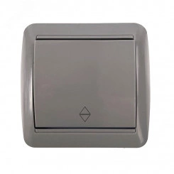 Клио выключатель одноклавишный проходной, IP44, о/у, 10А, 220В, серый (еврослот) Клио выключатель одноклавишный проходной, IP44, о/у, 10А, 220В, серый (еврослот)