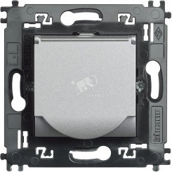 Розеткас заземлением 2К+З с крышкой и суппортом Btichino LL алюминий Розеткас заземлением 2К+З с крышкой и суппортом Btichino LL алюминий