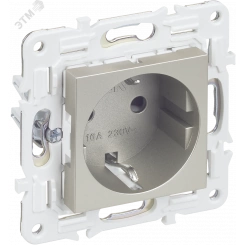 SKANDY Розетка с заземлением с защитными шторками 16А SK-R04Sh шампань IEK SKANDY Розетка с заземлением с защитными шторками 16А SK-R04Sh шампань IEK