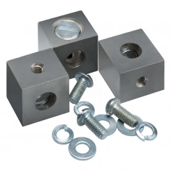 Комплект зажимов OptiMat E100-63..100А-УХЛ3-РЕГ-3шт Комплект зажимов OptiMat E100-63..100А-УХЛ3-РЕГ-3шт