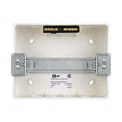 Корпус пластиковый встраиваемый прозрачная дверь 1 ряд 9 мод. IP41 ЩРВ-П