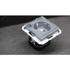 Розетка SCHUKO с USB-зарядным устройством, тип A + тип С, термопласт, матовый антрацит Розетка SCHUKO с USB-зарядным устройством, тип A + тип С, термопласт, матовый антрацит