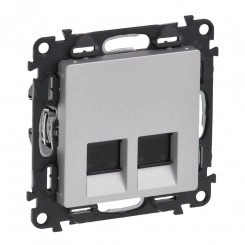 Valena LIFE Розетка информационная двойная RJ45 категория 5е UTP с лицевой панелью алюминий