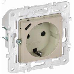 SKANDY Розетка с заземлением с защитными шторками 16А с USB C 18Вт SK-R17B бежевый IEK SKANDY Розетка с заземлением с защитными шторками 16А с USB C 18Вт SK-R17B бежевый IEK