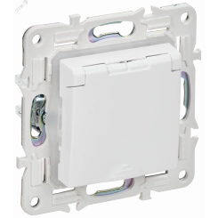 SKANDY Розетка 1-местная с заземлением с защитными шторками и крышкой 16А IP44 SK-R11W арктический белый IEK SKANDY Розетка 1-местная с заземлением с защитными шторками и крышкой 16А IP44 SK-R11W арктический белый IEK