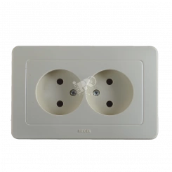 Розетка двойная скрытая со шторками слоновая кость Розетка двойная скрытая со шторками слоновая кость